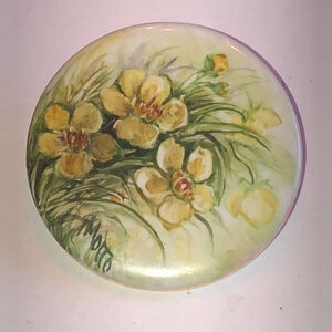 Donna L. Motto 1994 WV Hand Painted Floral Porcelain Brooch